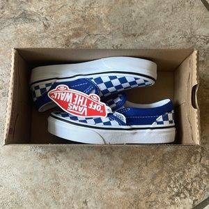 Kids Vans Classic slip on Blue checker board shoes.